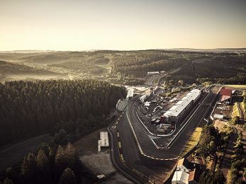 PORSCHE EXPERIENCE